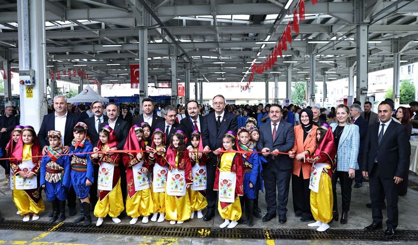 Bilimin ışığında geleceğe: Erenler Bilim Şenliği başladı