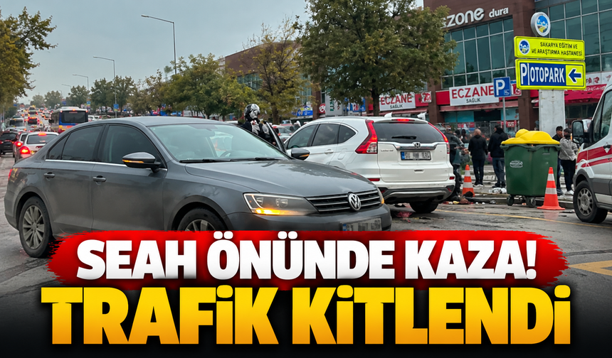 SEAH önünde iki araç çarpıştı! Trafik kilitlendi