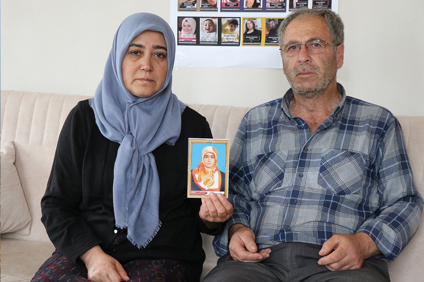 Acılı Aile Deprem Sonrası Bulunamayan Kızı ve Torunları İçin Yardım İstedi