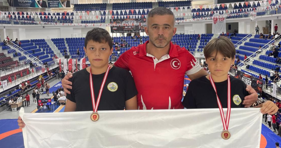 Sapancalı genç güreşçilerden uluslararası turnuvada iki derece