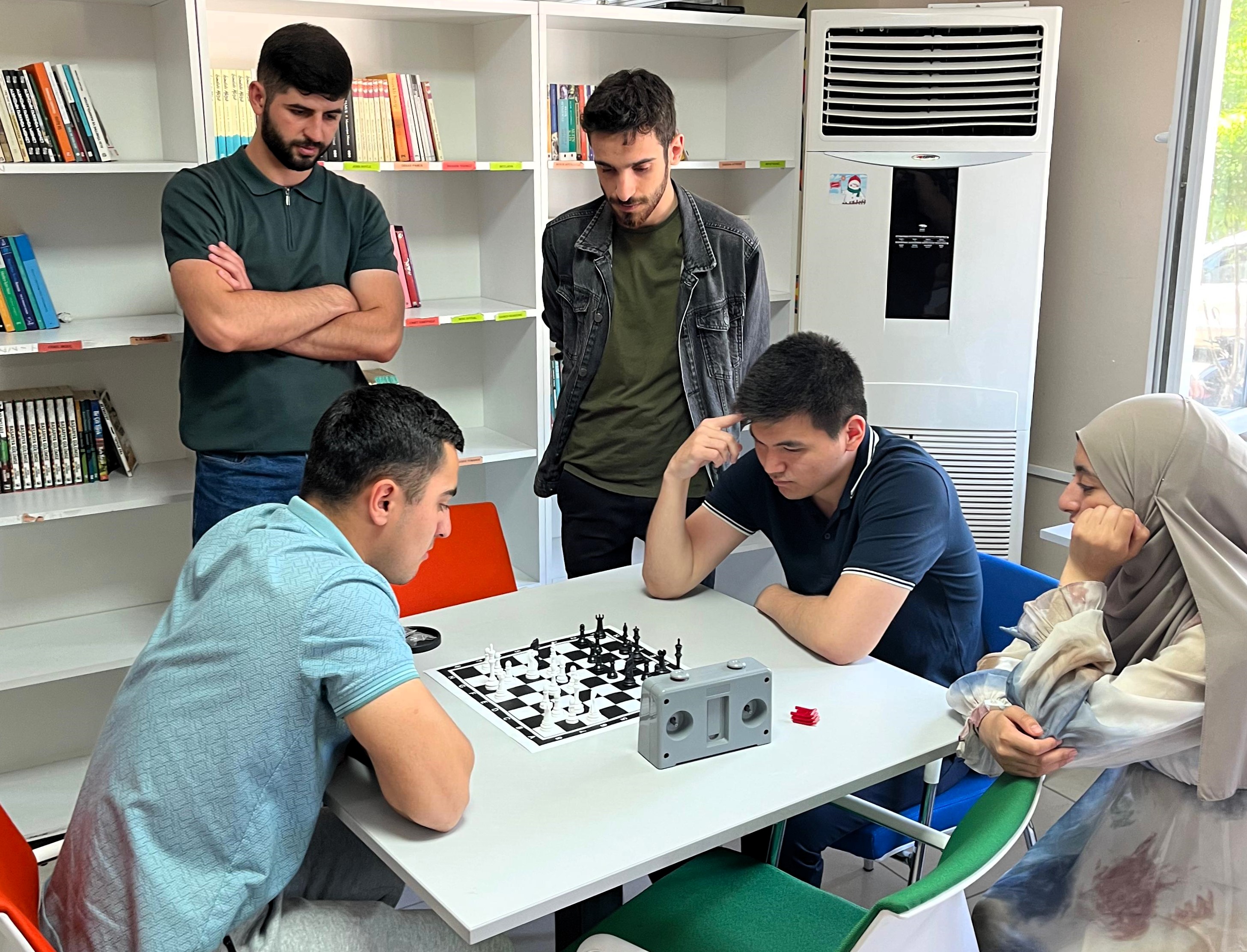 6Hem Fiziksel Hem De Zihinsel Olarak Yarıştılar