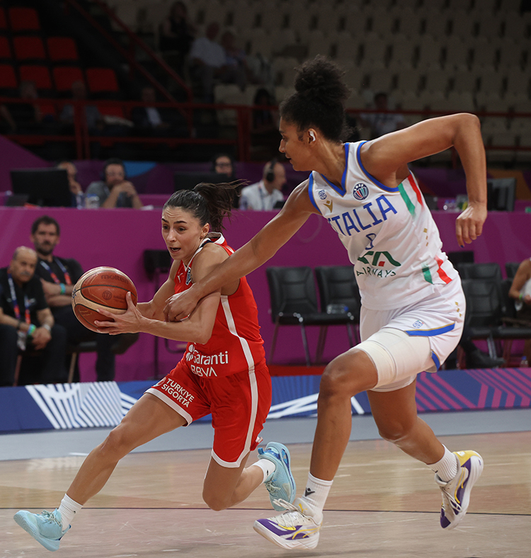 A Milli Kadın Basketbol Takımı, 2025 Fiba Avrupa Şampiyonası'nda Yarı Final Şansını Kaybetti 44