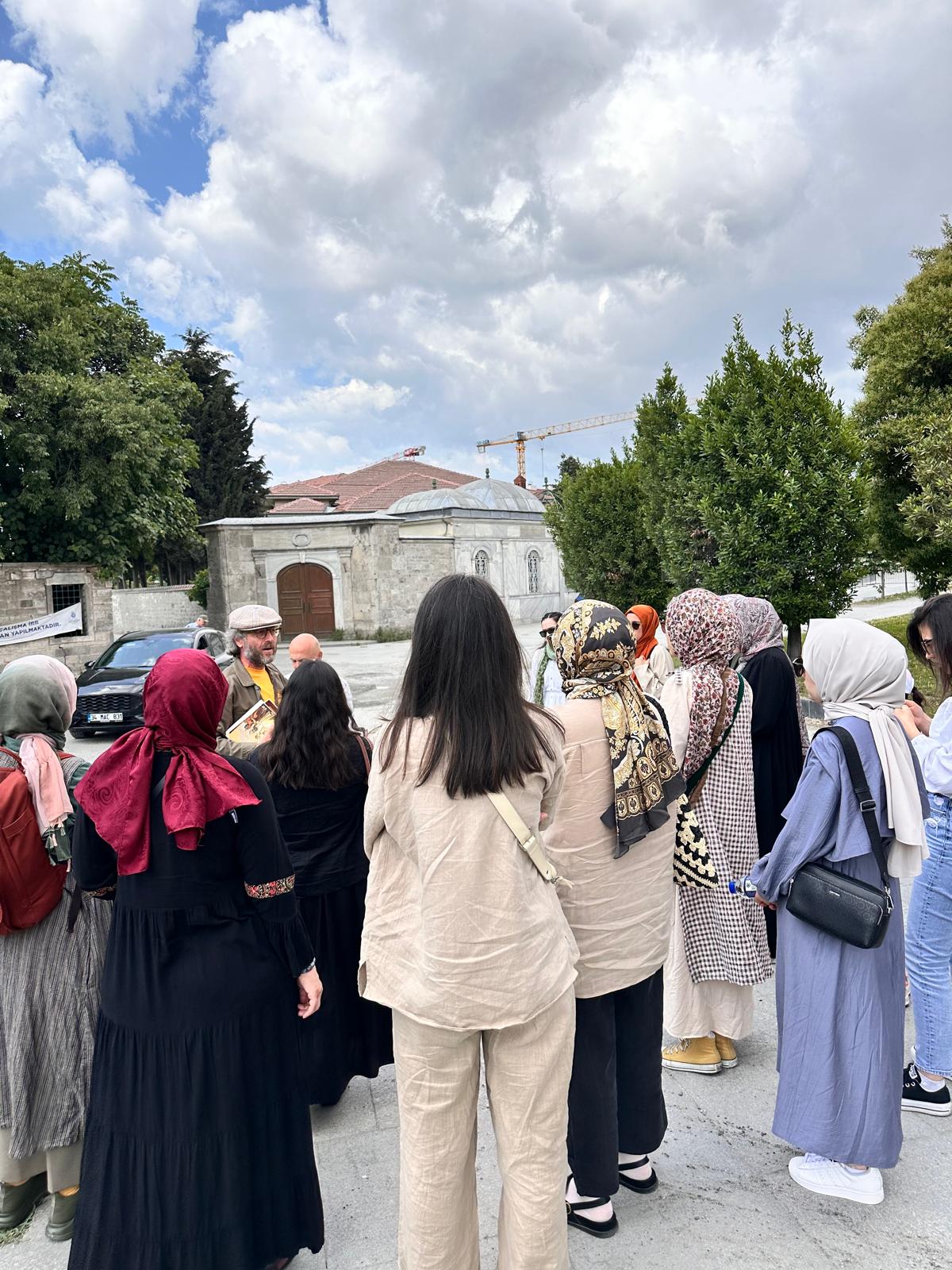 Hüsnü Aşk Okumaları (4)