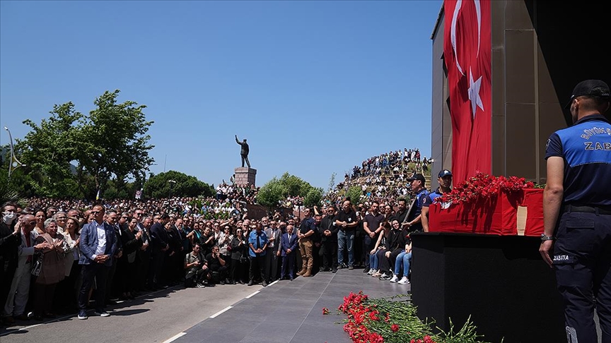 Manisa Büyükşehir Belediye Başkanı Ferdi Zeyrek’e Duygu Dolu Veda3