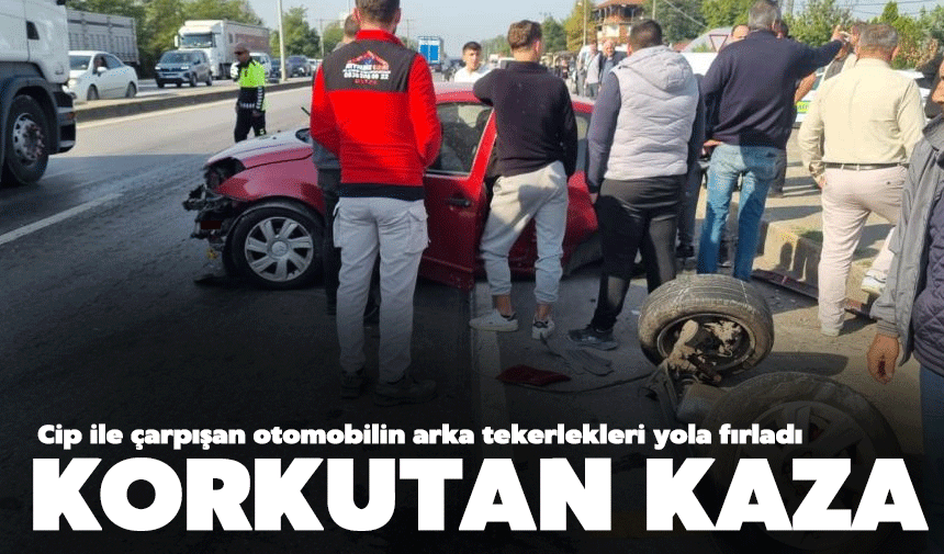 Akyazı D-100 Kara Yolunda Cip ve Otomobil Çarpıştı