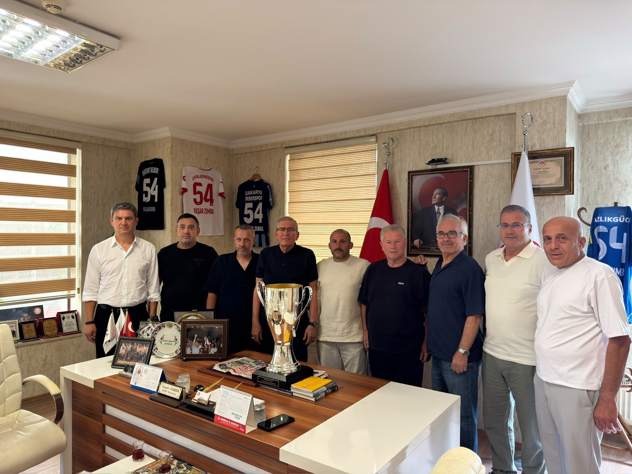 Şampiyon Karasu 1933 Spor’dan ASKF’ye ziyaret: Hedef Avrupa’da başarı