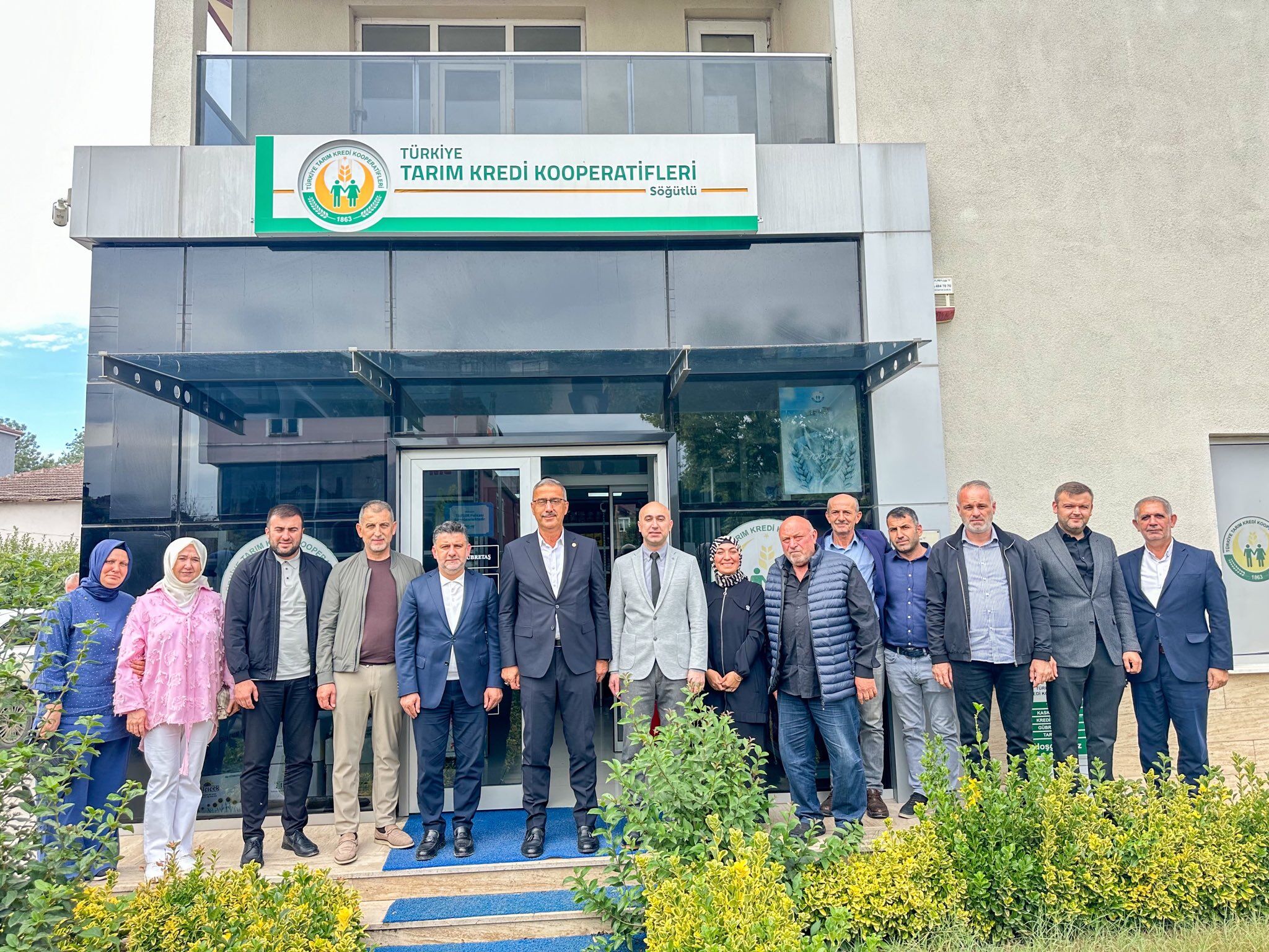 Milletvekili Bayraktar’dan Söğütlü ve Ferizli’ye ziyaret turu!