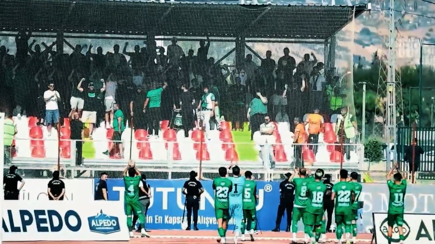 Sakaryaspor, Kahramanmaraş deplasmanındaki golleri paylaştı