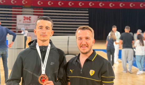 Üç sporcu Türkiye Şampiyonası biletini kaptı